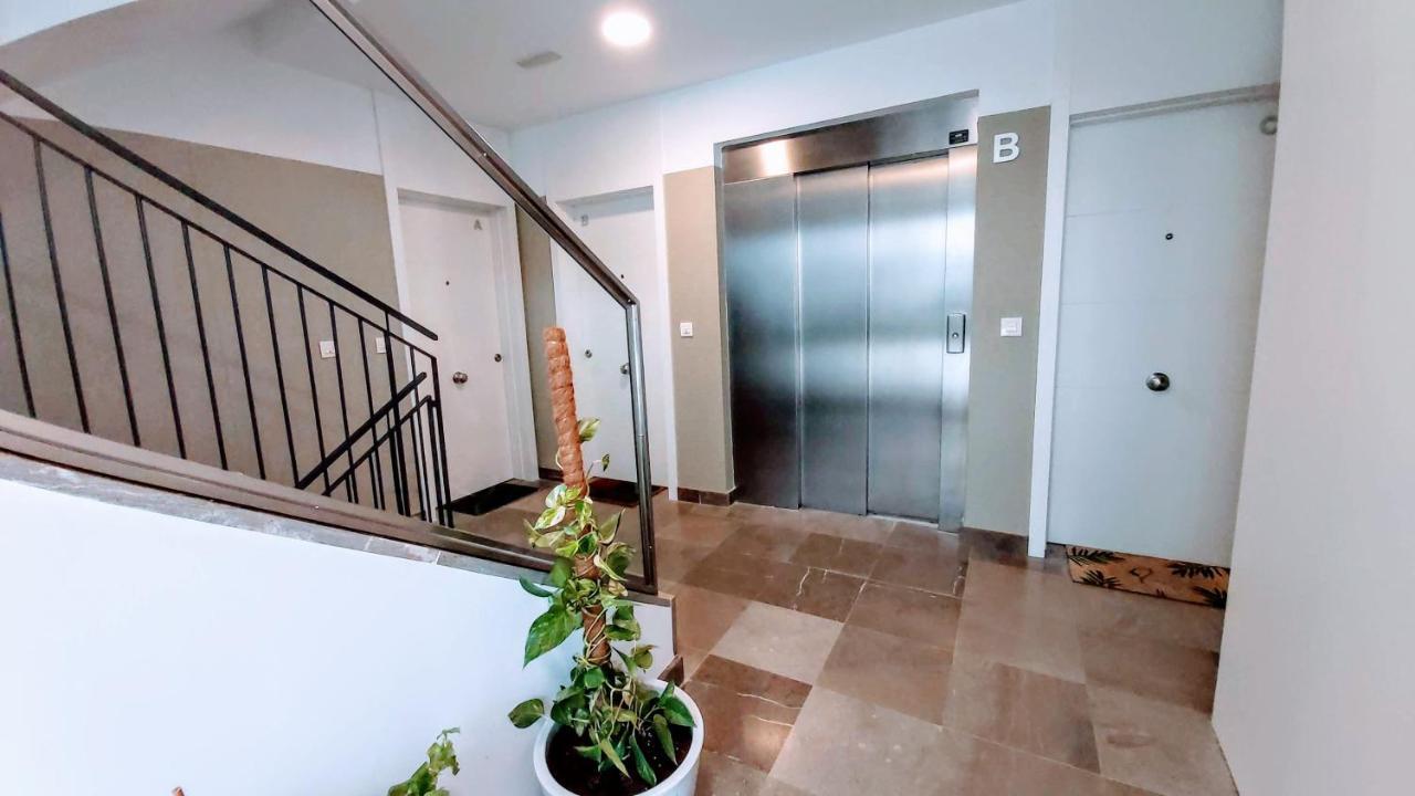 Deluxe Astoria Triana II Acogedor Y Tranquilo Leilighet Sevilla Eksteriør bilde